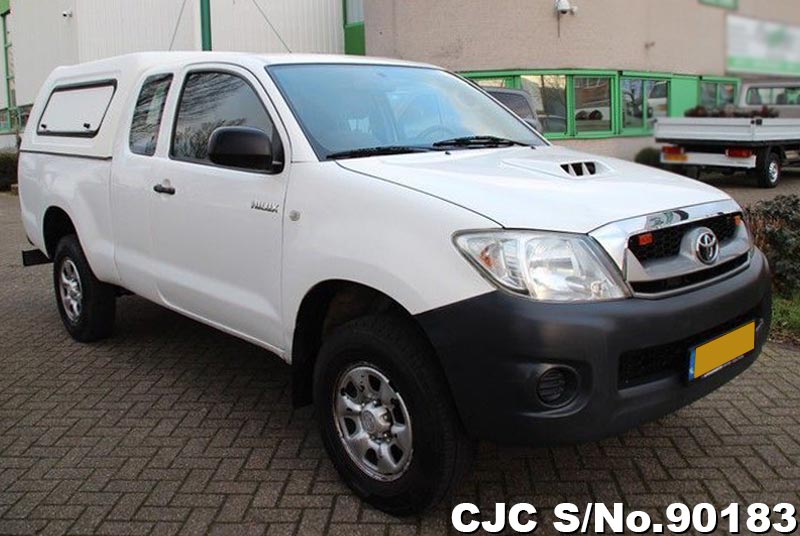 Toyota hilux 2011 года